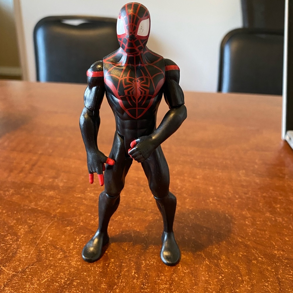 Ultimate Spider-Man Miles Morales 5.5" inch action figure Hasbro 2015